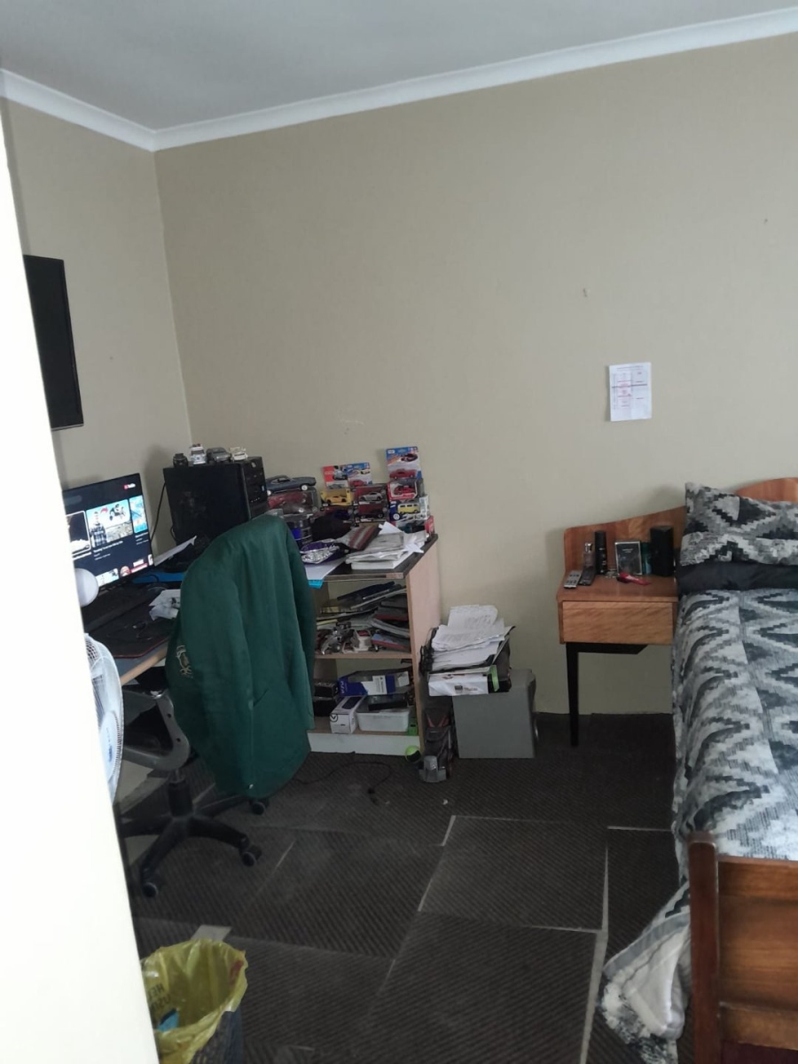3 Bedroom Property for Sale in Heuwelkruin Eastern Cape